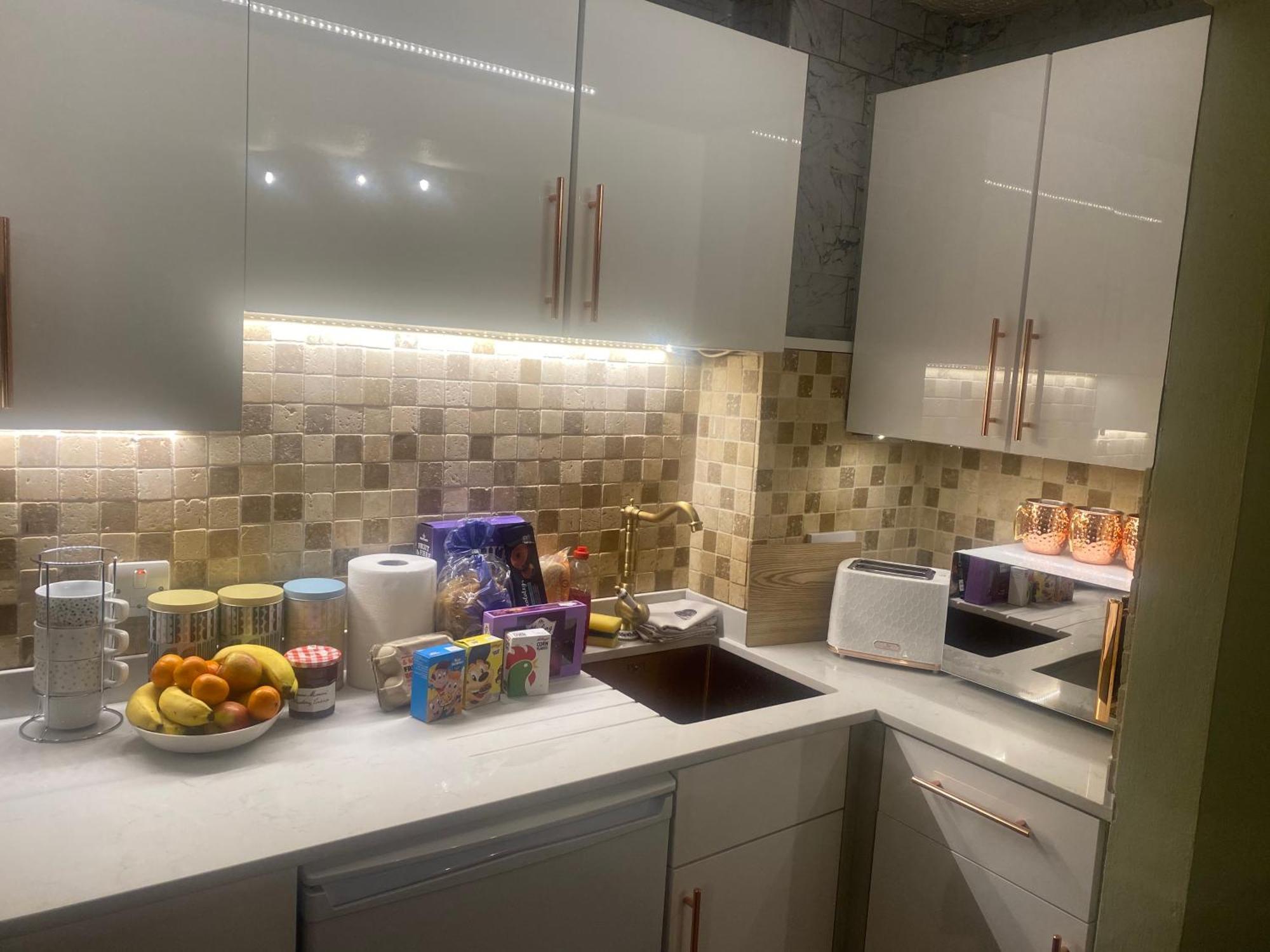Quiet Lower Floor 2 Bed City Apartment With Private Patio Garden Bath Luaran gambar
