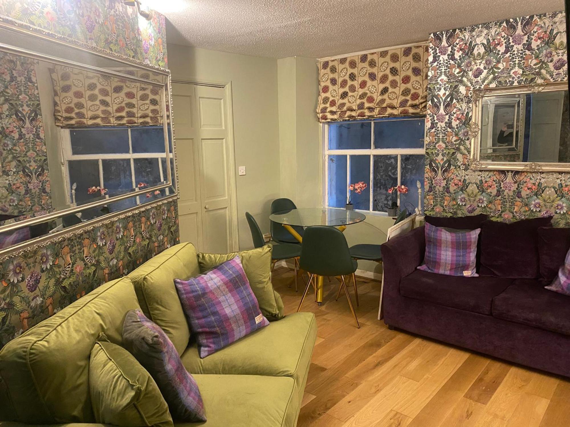 Quiet Lower Floor 2 Bed City Apartment With Private Patio Garden Bath Luaran gambar