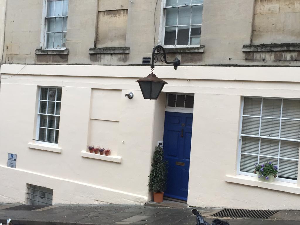 Quiet Lower Floor 2 Bed City Apartment With Private Patio Garden Bath Luaran gambar